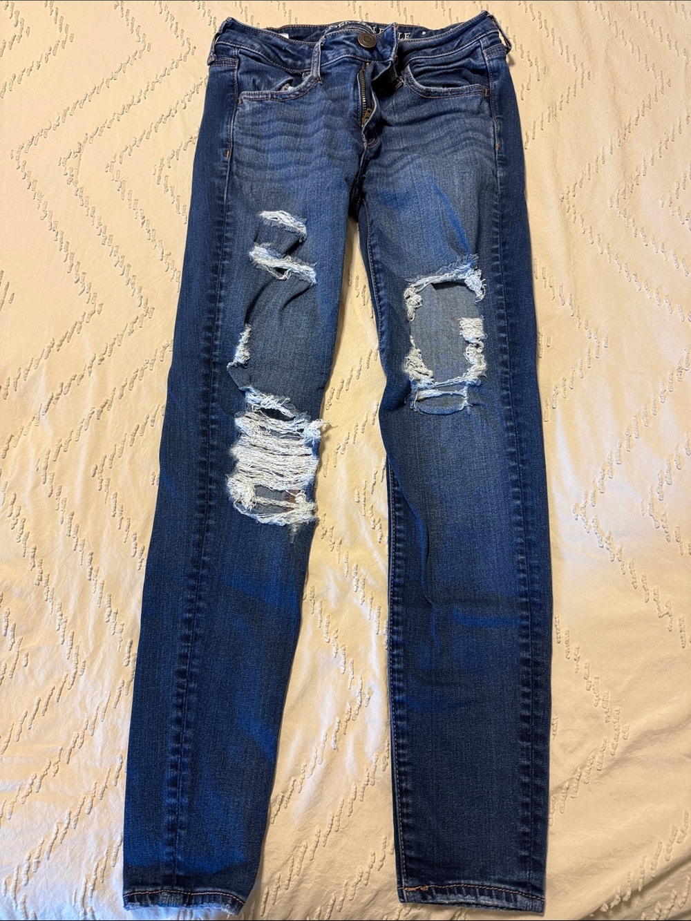 American Eagle Outfitters Distressed Dark Blue Skinny Jeans